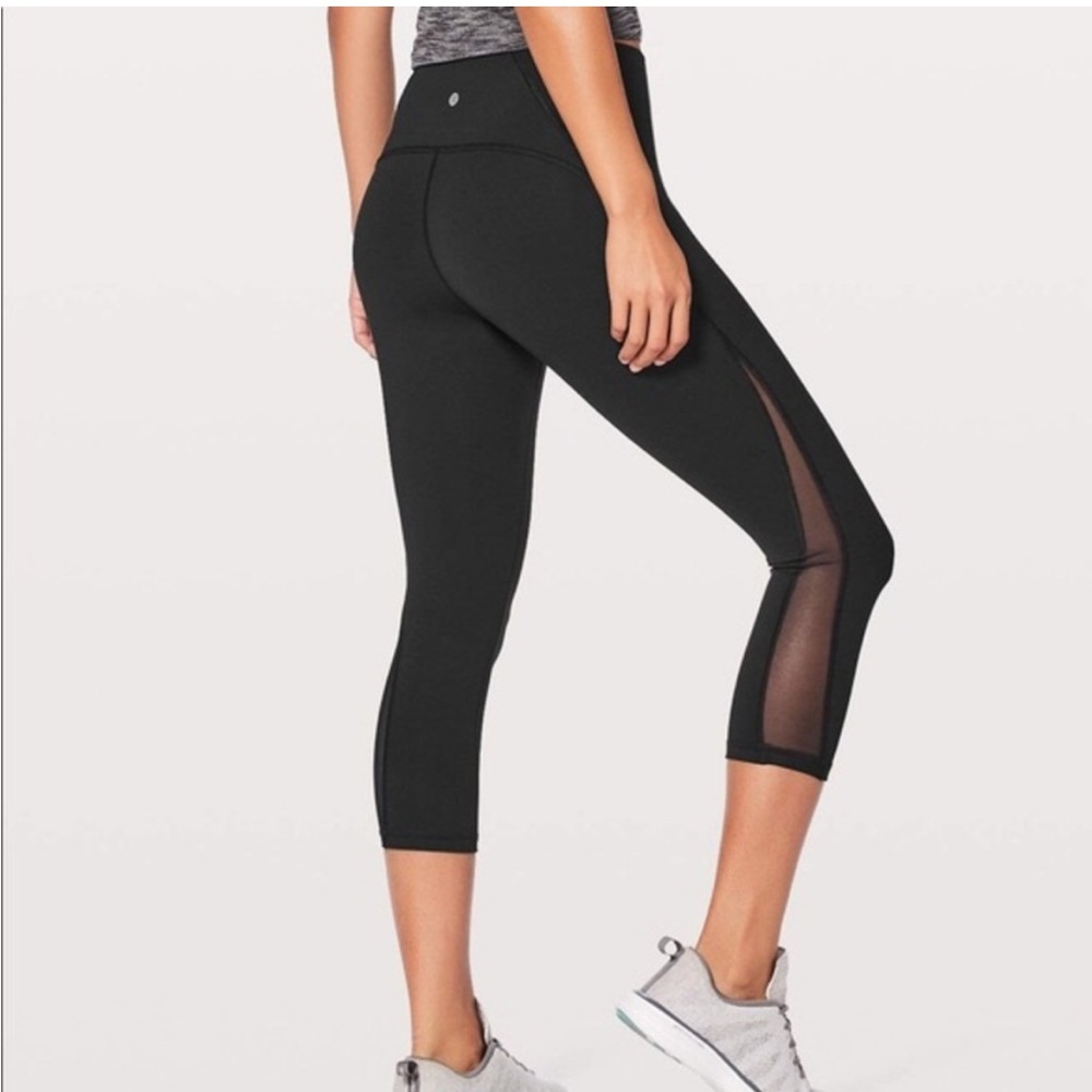 Lululemon Black Cropped Leggings Size 6
